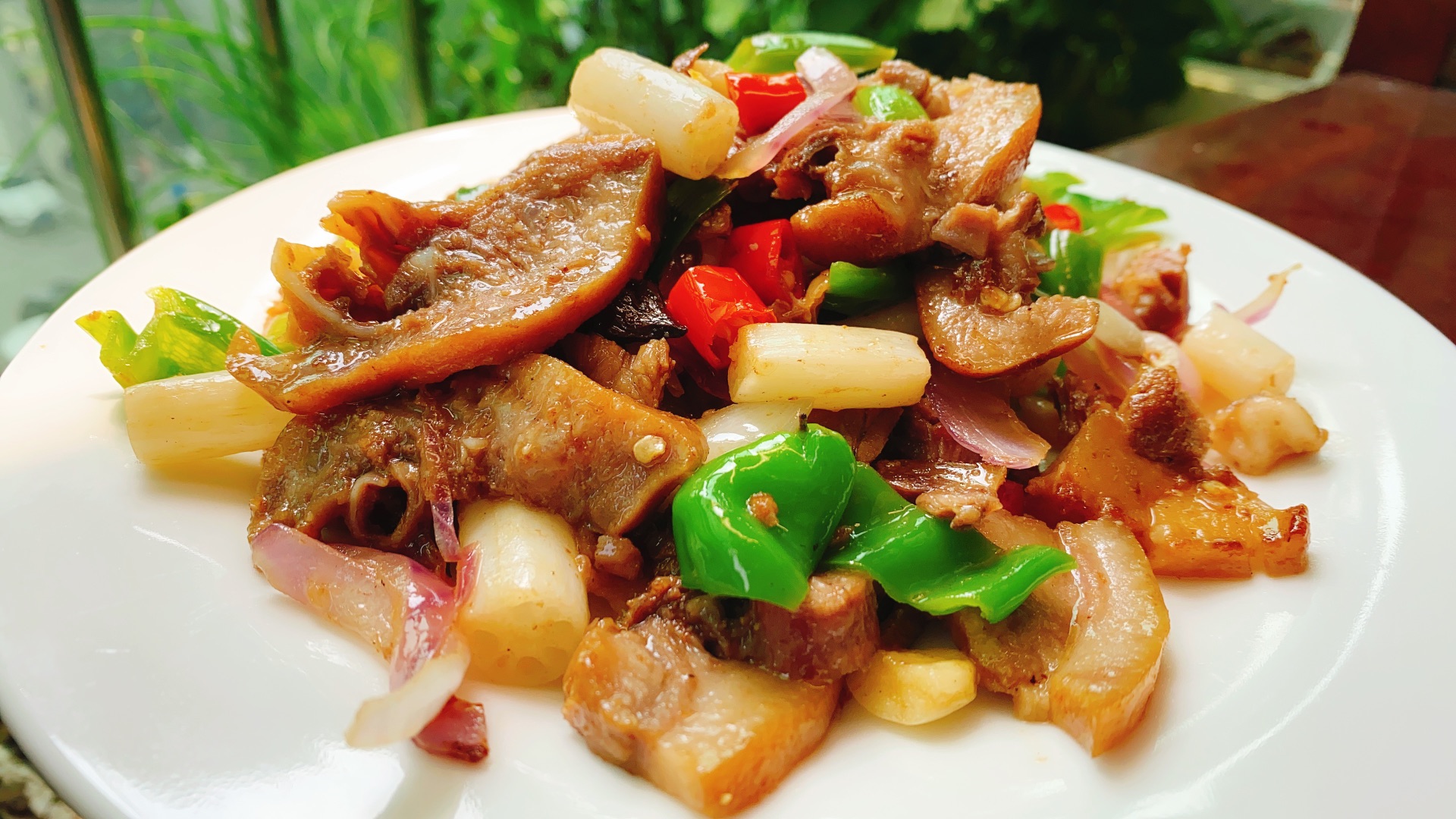 猪头肉炒泡藕带