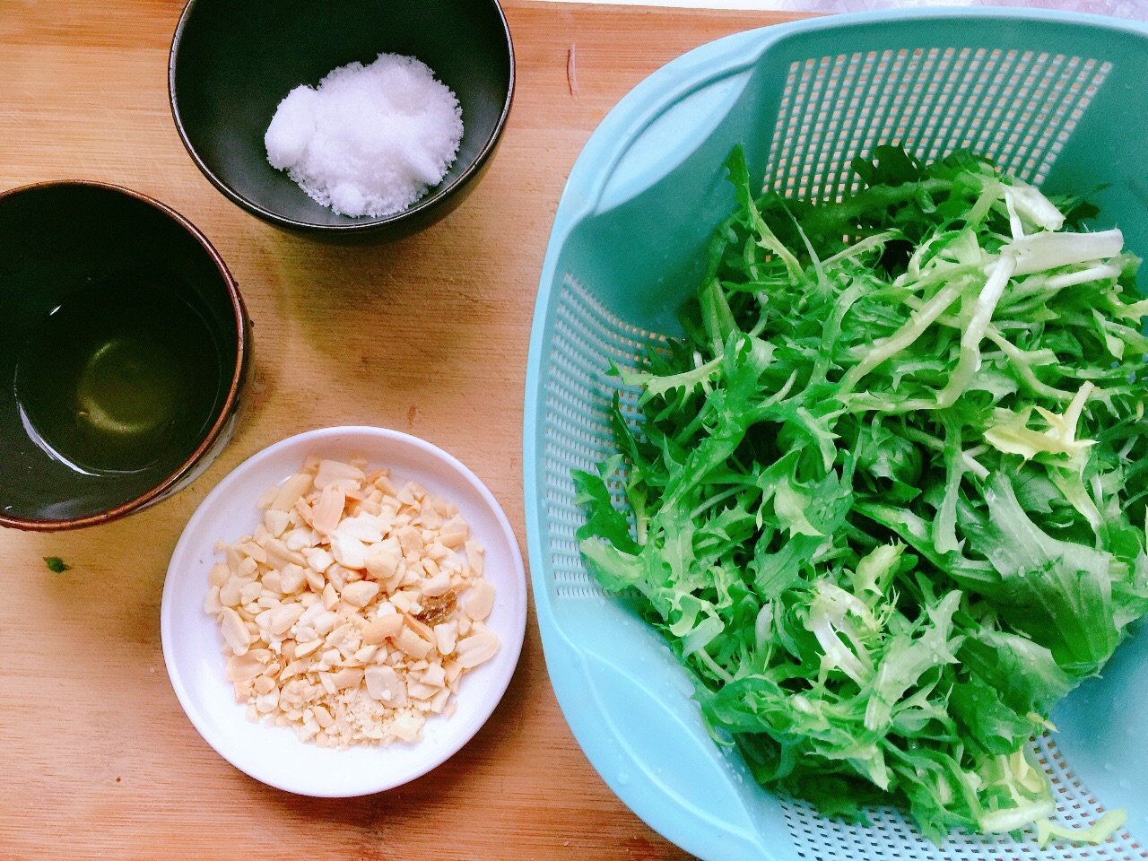 凉拌苦菊怎么做_凉拌苦菊的做法_石头妈1_豆果美食