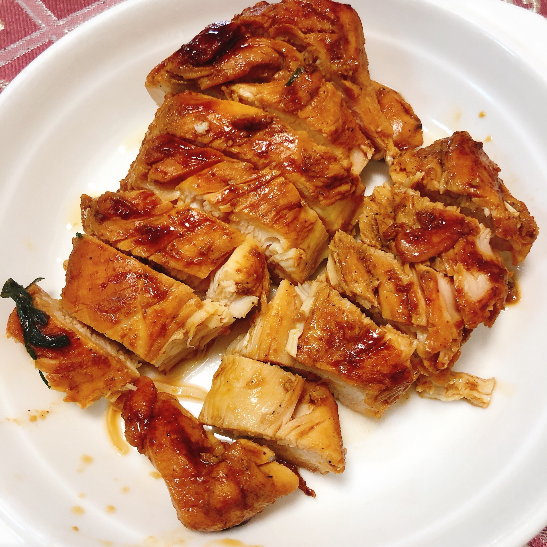 香煎鸡胸肉的做法