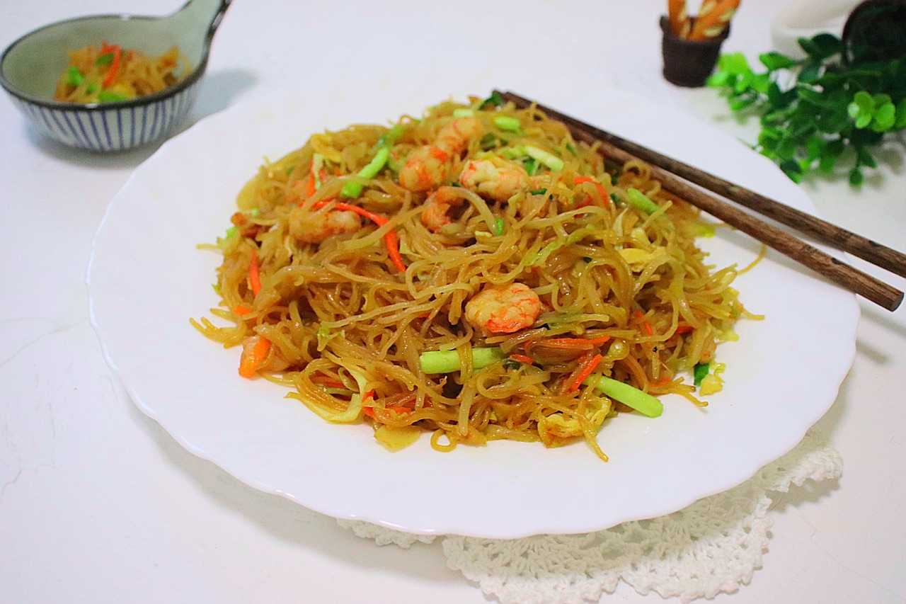 好吃不上火#虾仁时蔬炒粉干的做法图解12