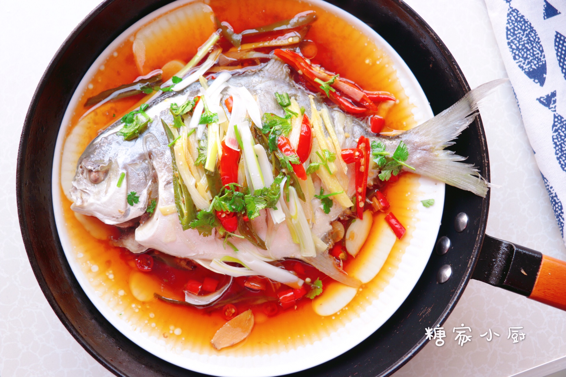 清蒸金鲳鱼怎么做_清蒸金鲳鱼的做法_豆果美食