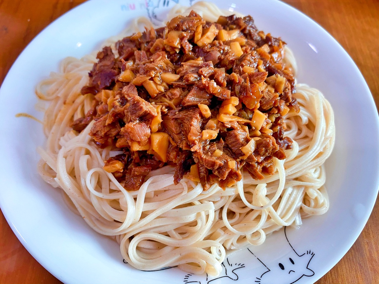 秘制万能牛肉酱,创新杏鲍菇牛肉拌面,清甜酱香浓郁的做法图解4