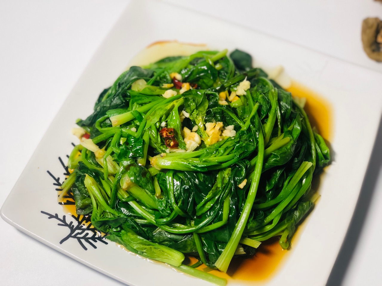 凉拌菠菜的做法