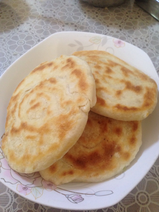 玉米面和白面两掺贴饼孑怎样发面