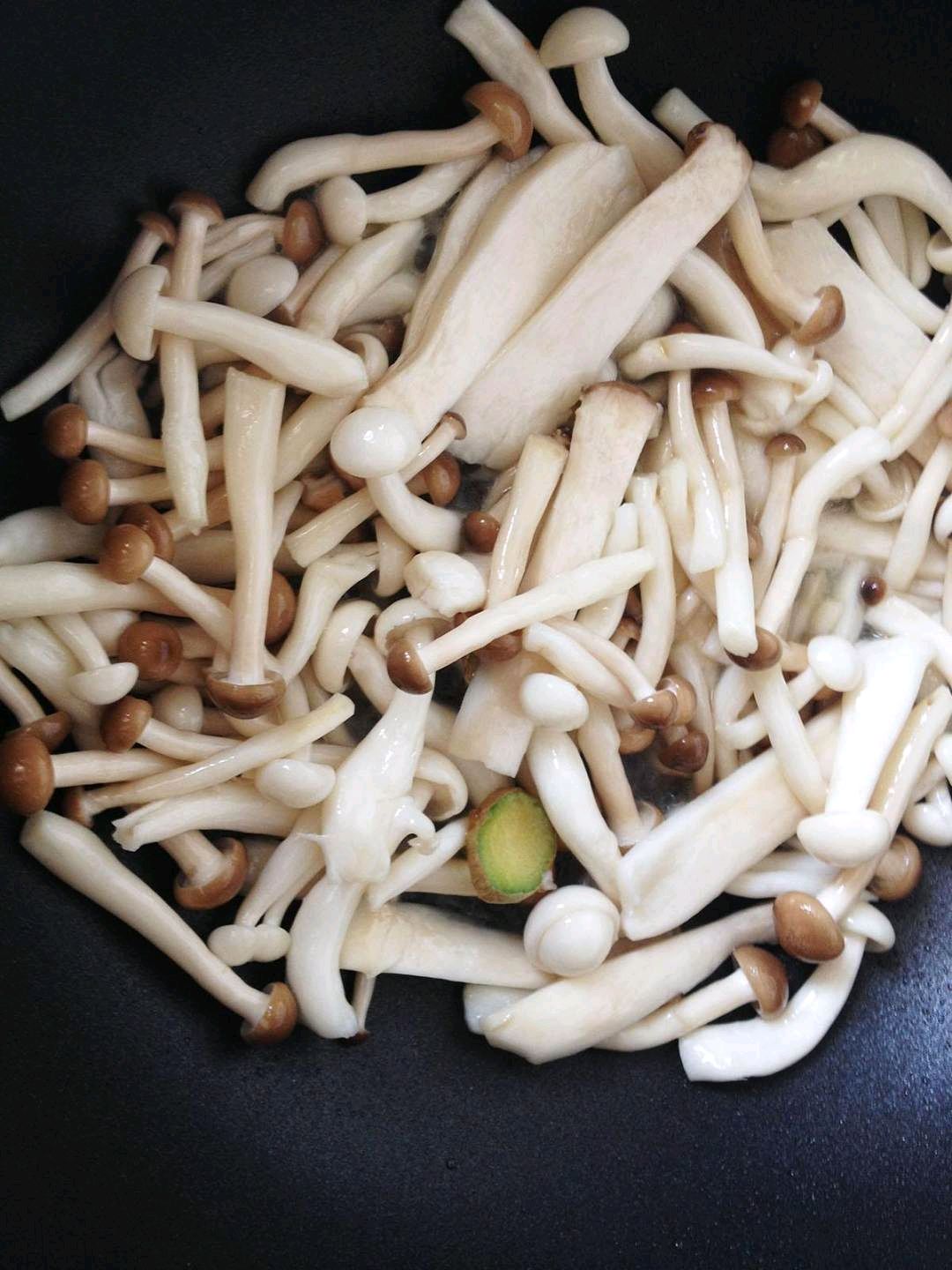 菌菇汤的做法
