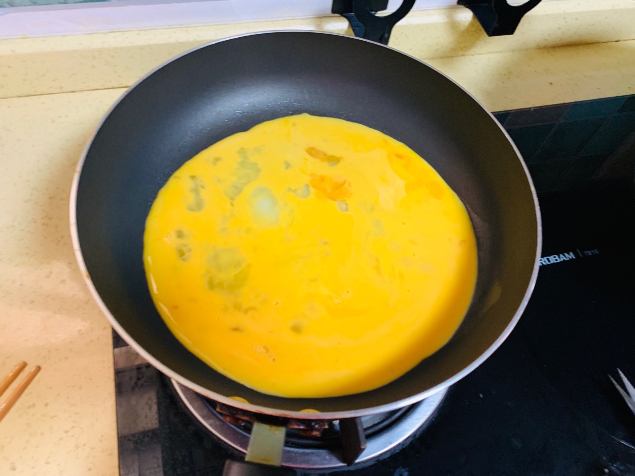 芝士火腿鸡蛋手抓饼的做法