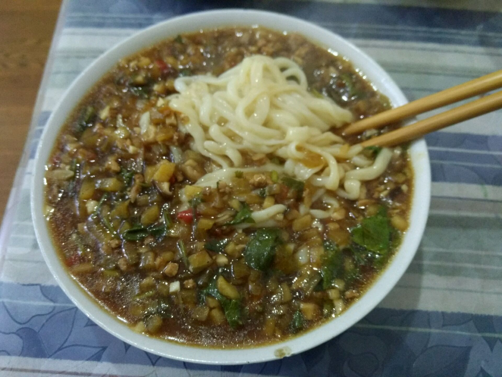羊肉炸酱拉面青海家常面食