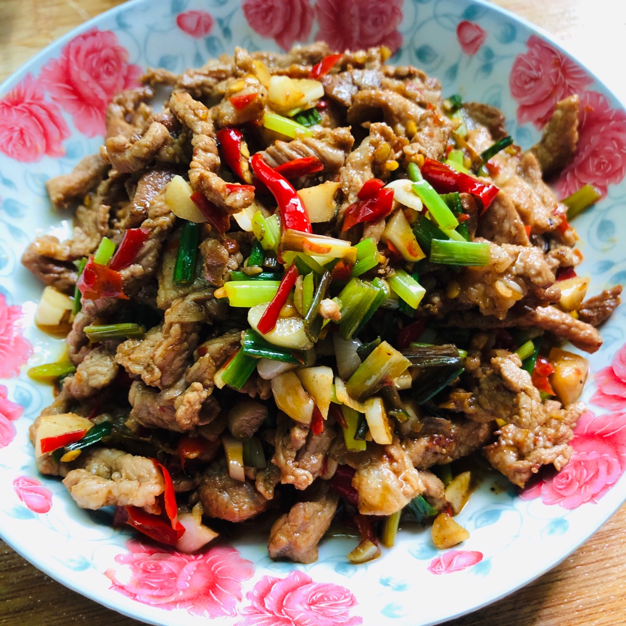 酸辣椒炒肉的做法