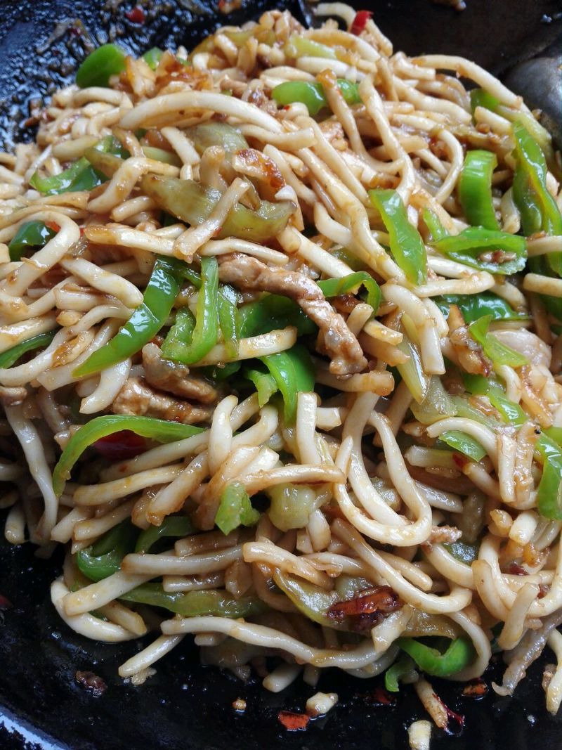 青椒茄子干煸面