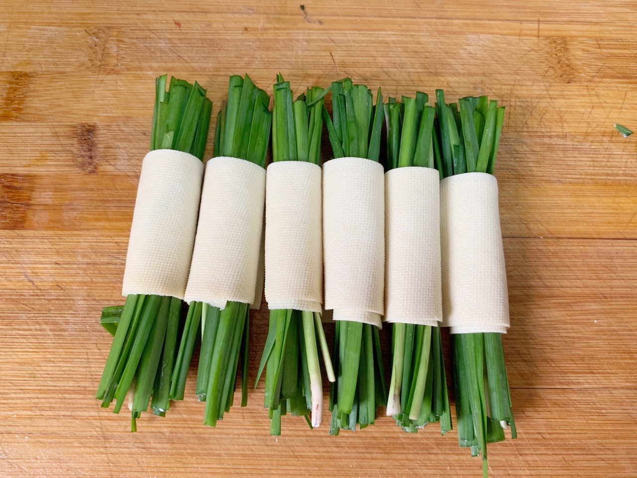 豆腐皮韭菜卷
