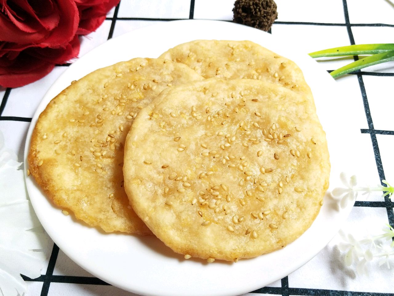 中秋传统美食：糯米饼最简单做法，不发酵不擀面，外酥里糯超好吃 - 知乎