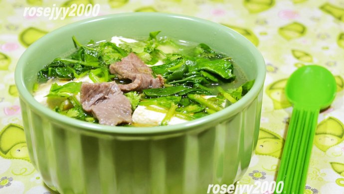 牛肉菠菜豆腐汤