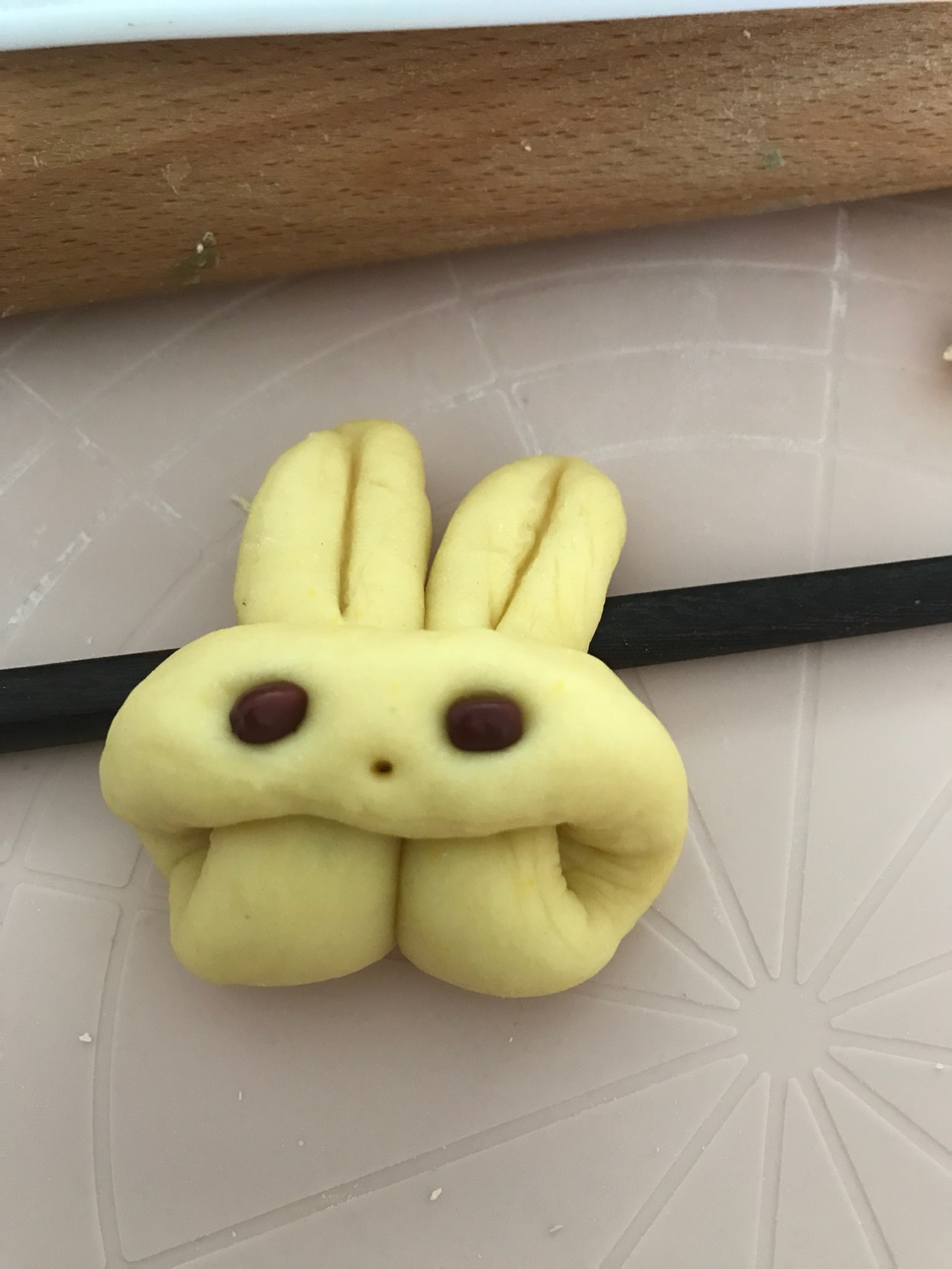 小兔子馒头的做法