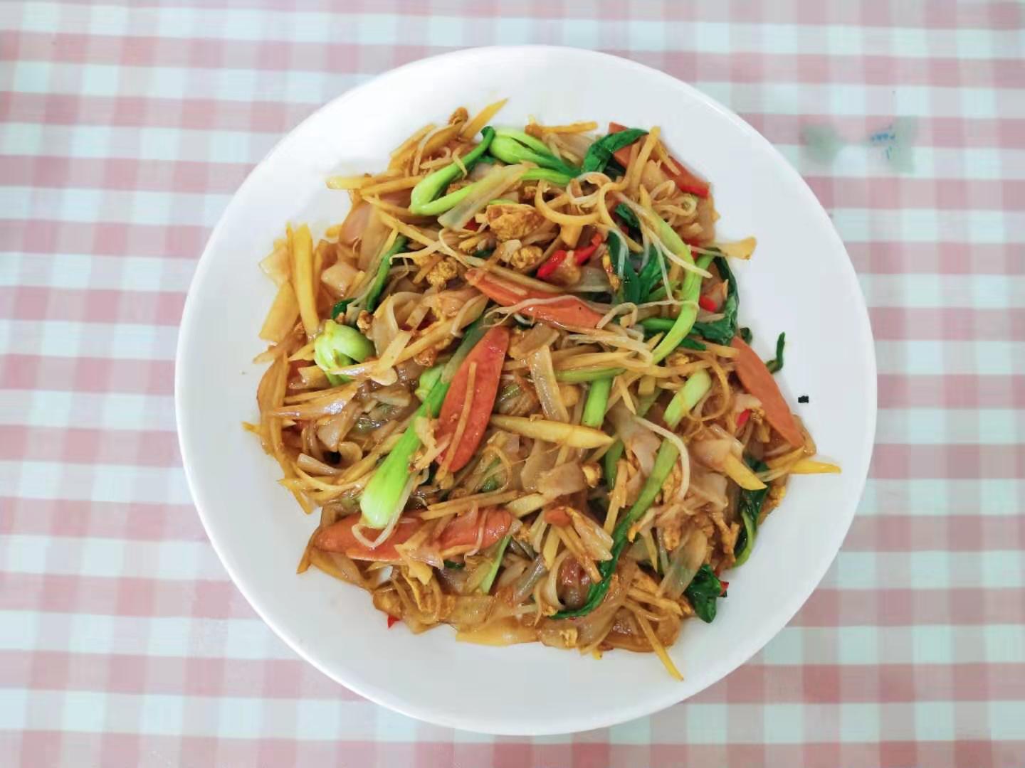 家常炒河粉