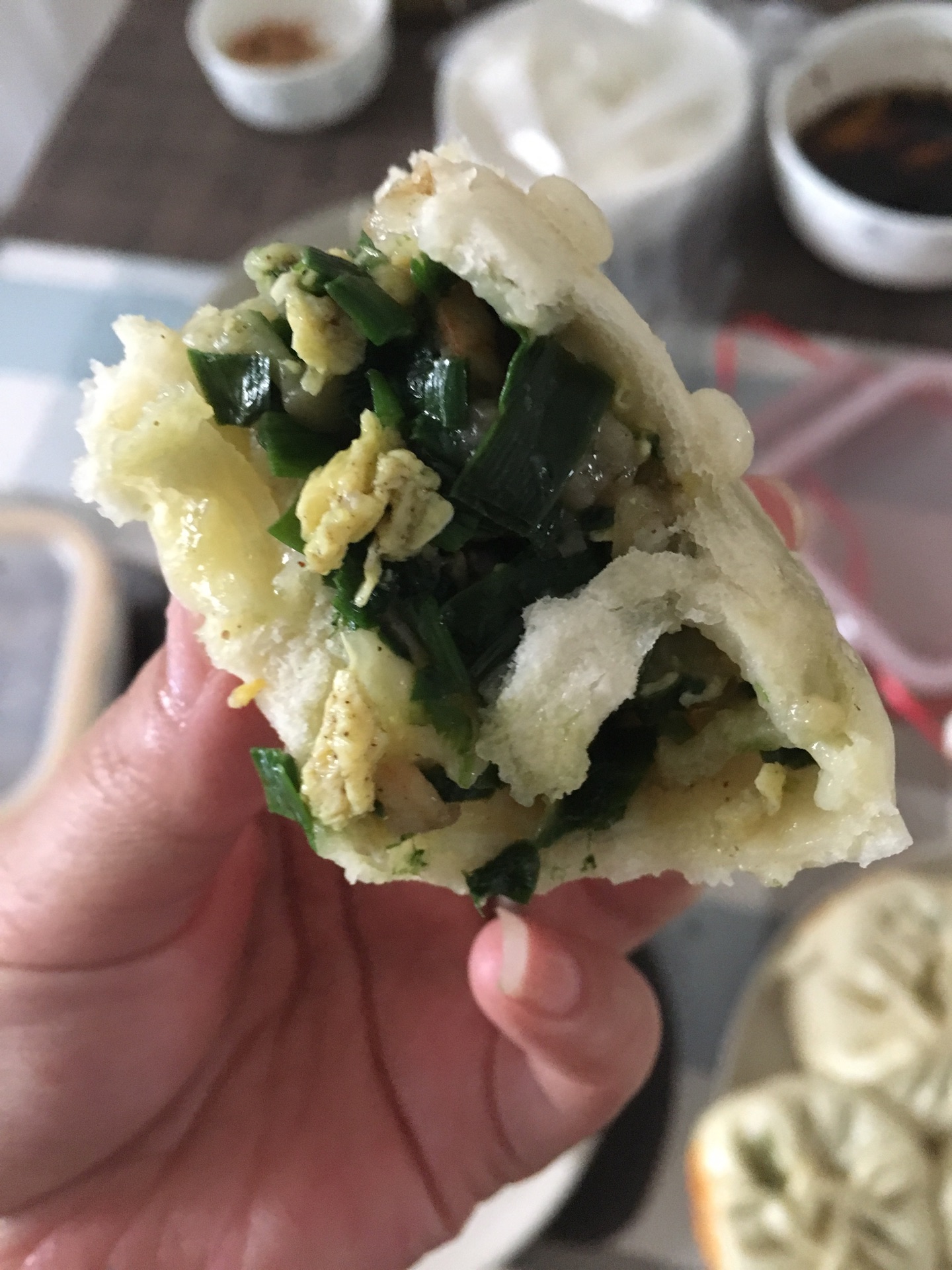 韭菜虾仁鸡蛋包子
