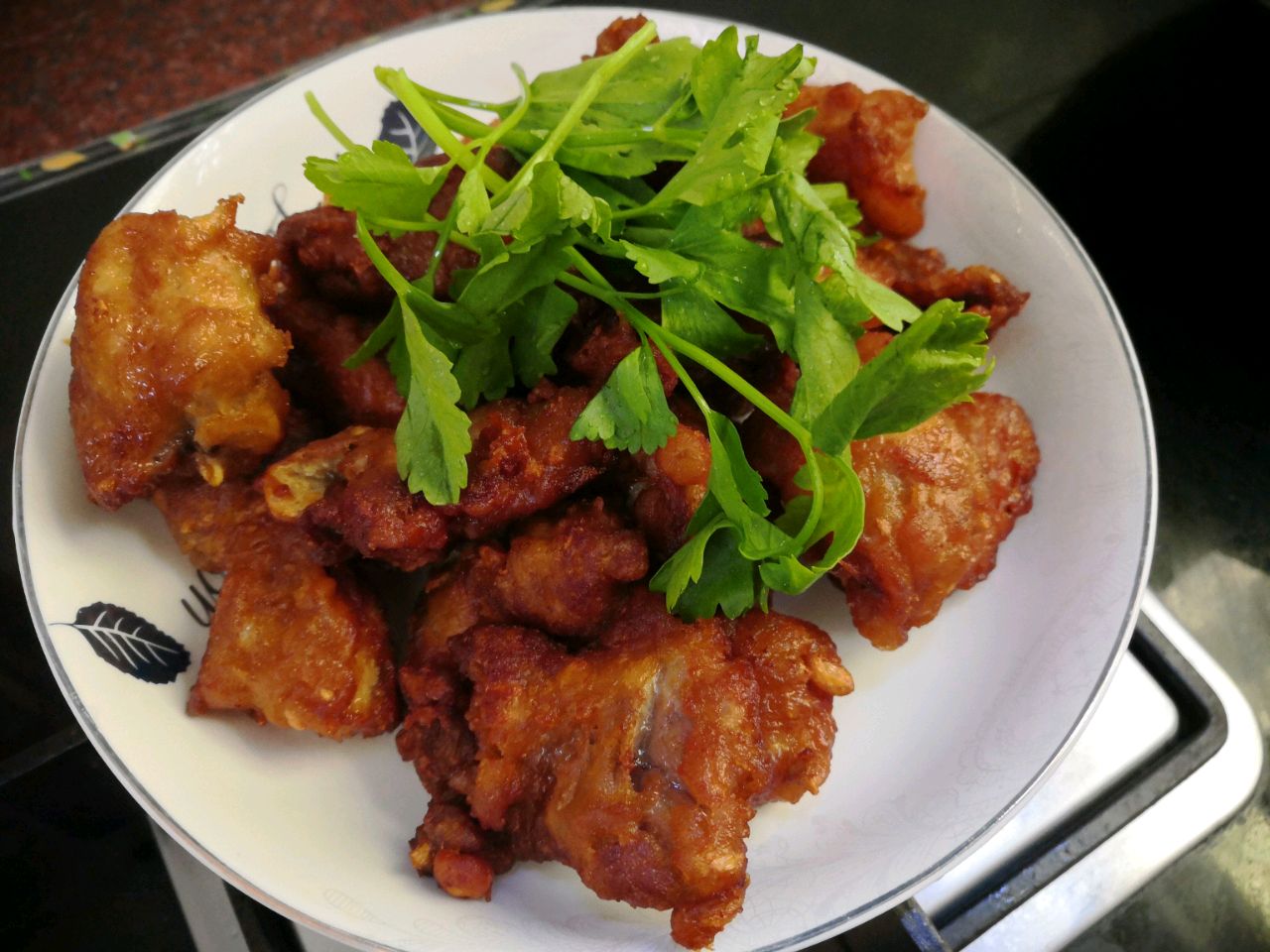 蒜香炸排骨的做法