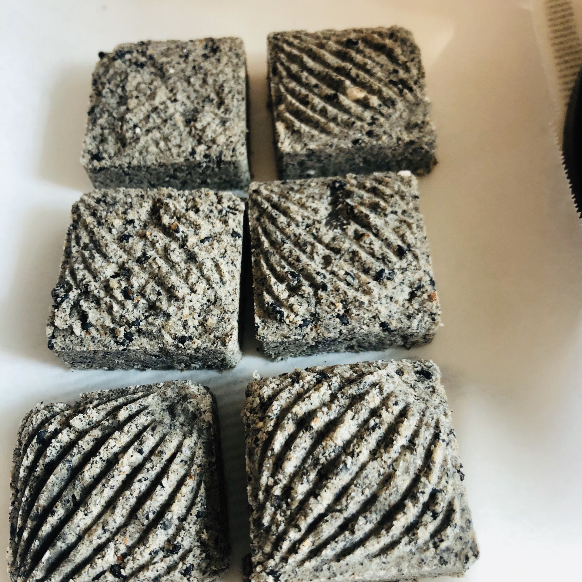 自制养生黑芝麻糕的做法
