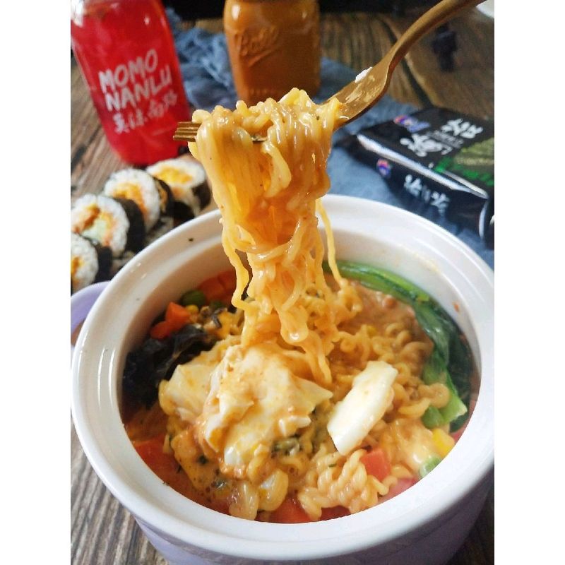 网红牛奶芝士泡面