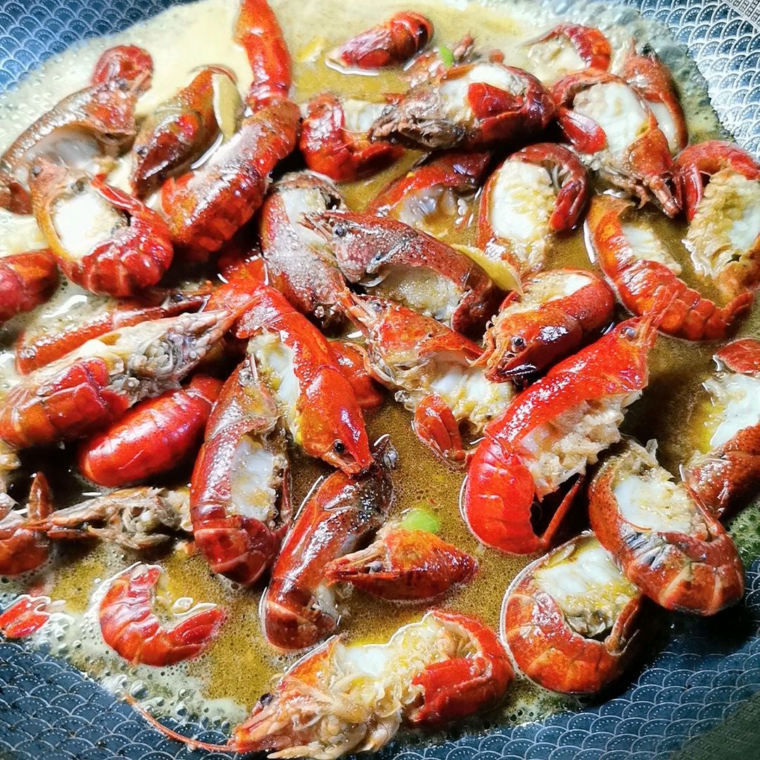红烧小龙虾