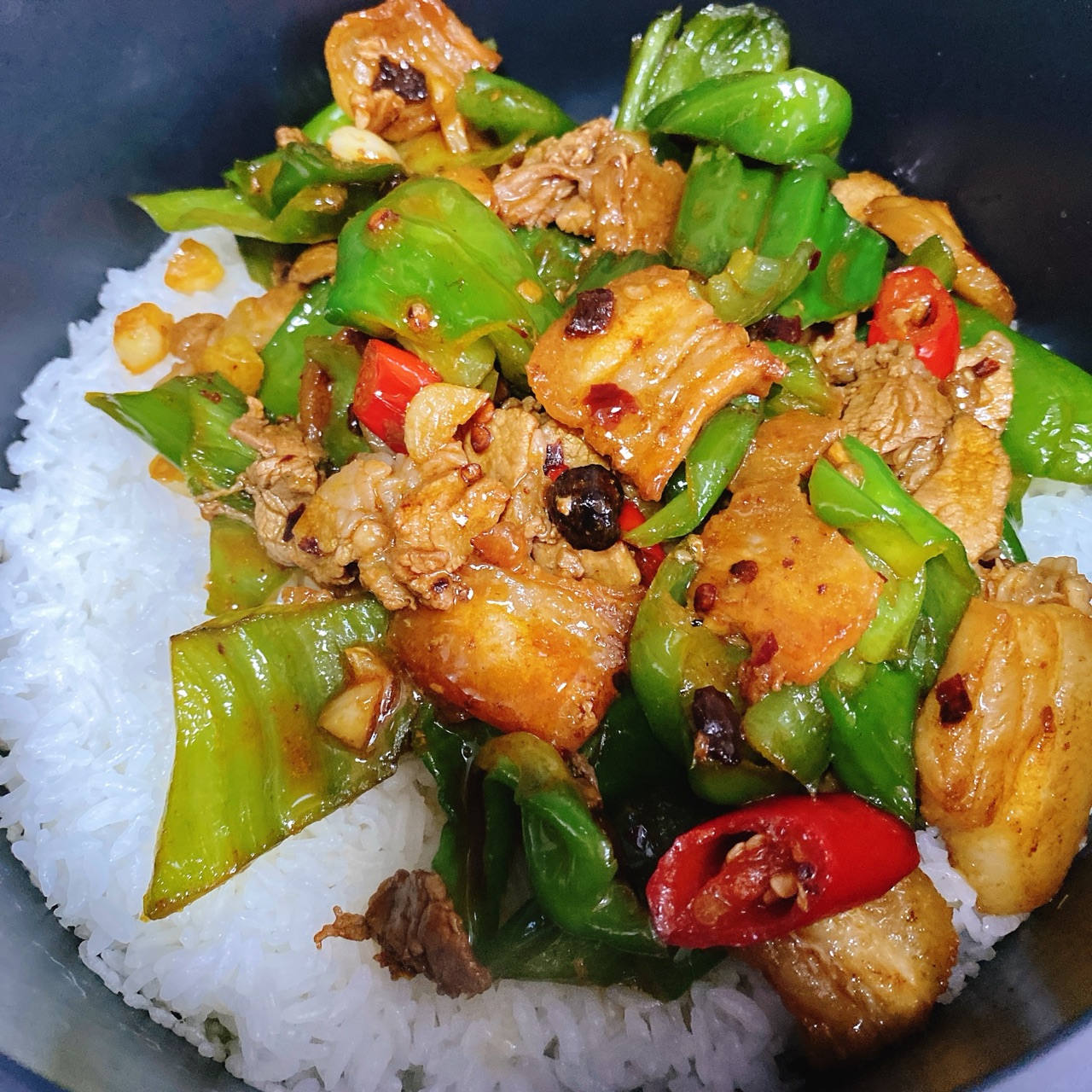 小炒肉煲仔饭