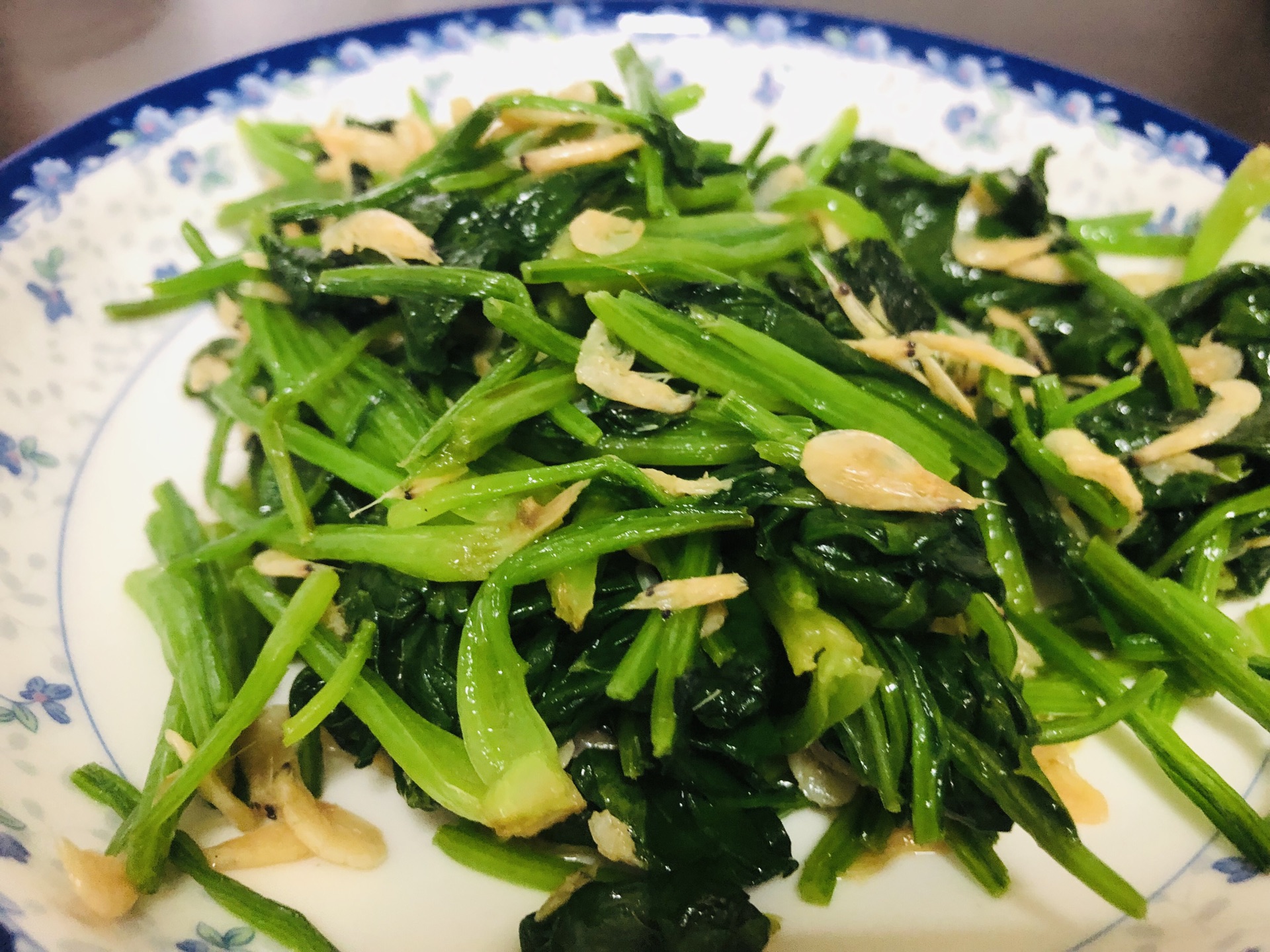 清炒菠菜虾皮怎么做_清炒菠菜虾皮的做法_豆果美食