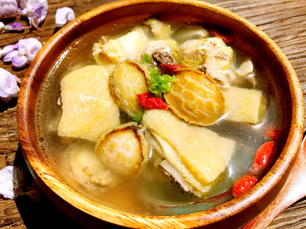 春季养生鲜鲍鱼土鸡汤的做法_菜谱_豆果美食