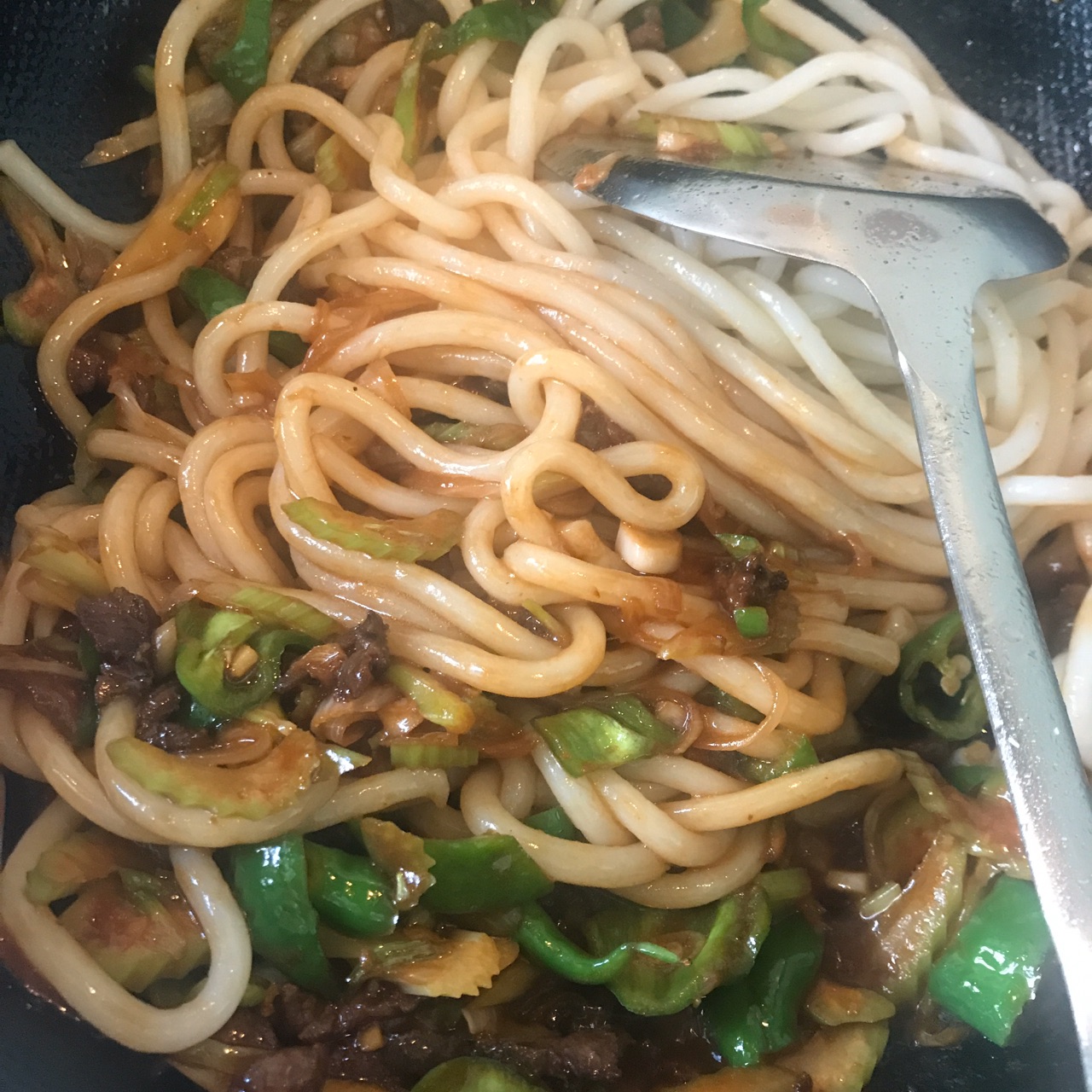 新疆正宗牛炒米粉