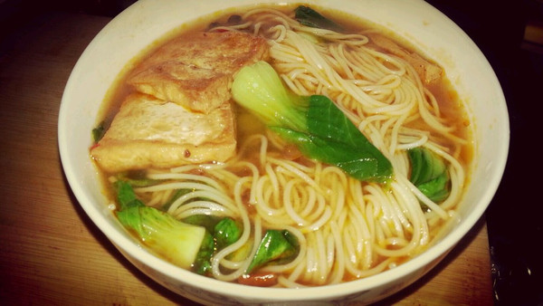 竹笋煮面条