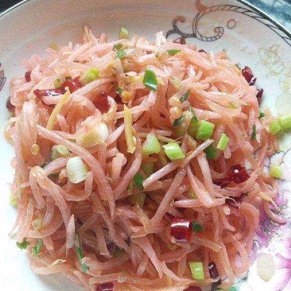 酸萝卜丝粉条炒肉