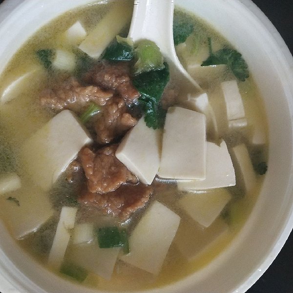 瘦肉豆腐汤