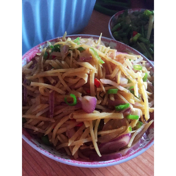 洋葱炒土豆丝