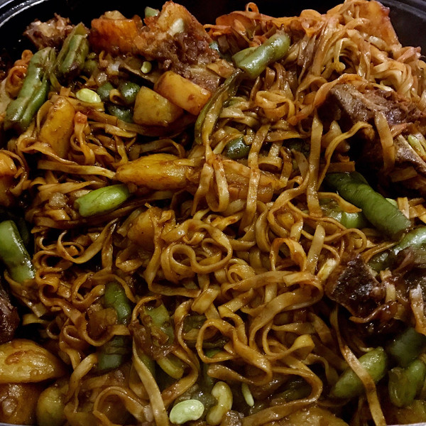 排骨土豆豆角焖面