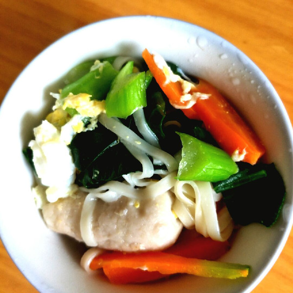萝卜,青菜,芋头,鸡蛋,面条