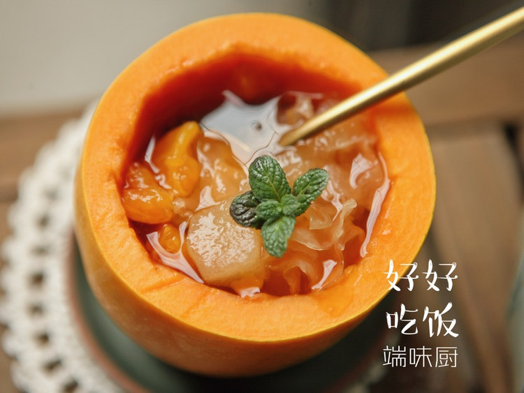 冰糖红枣木瓜银耳炖雪梨