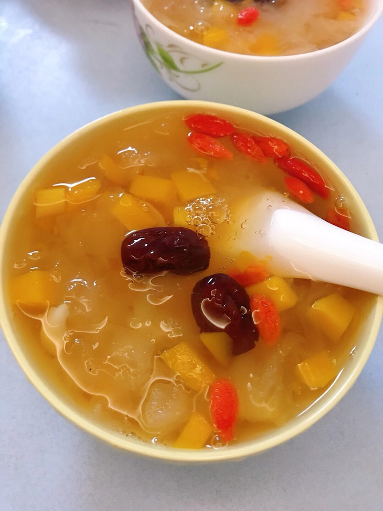 银耳羹