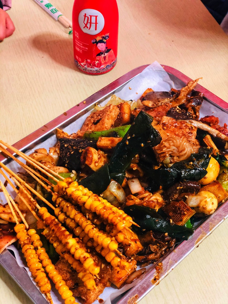 网红东北串串香铁板烧