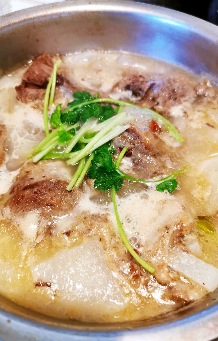 羊肉炖白萝卜