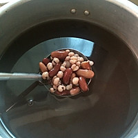 薏米红豆水的做法图解2
