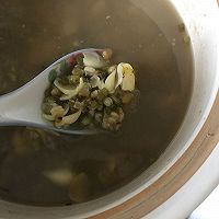 百合绿豆汤的做法图解9