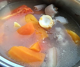 秋冬滋润汤水-猪尾木瓜汤的做法