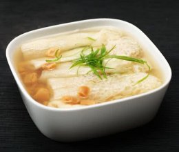 菜男瑶柱竹荪汤的做法