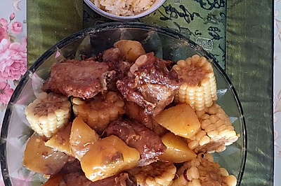 排骨土豆玉米乱炖