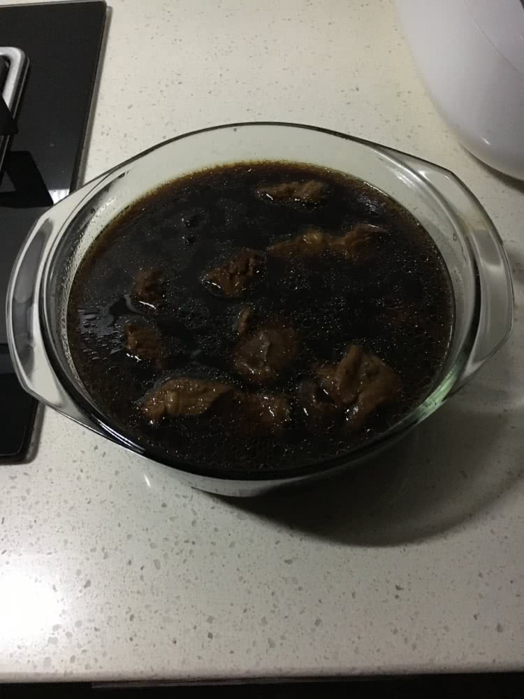 卤牛肉的做法图解5