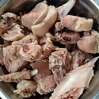 紫苏焖鸭肉的做法图解1