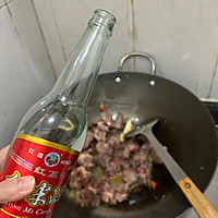 午餐萝卜焖牛腩炒芥菜头的做法图解3