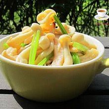 鲜菇芹菜鱿鱼丝