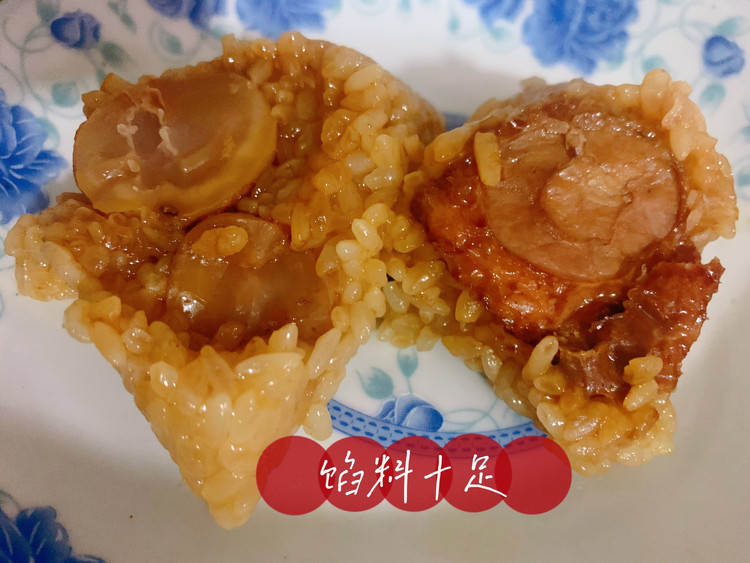 自制板栗猪肉粽子，好吃到舔手指的做法