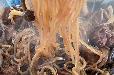 小鸡炖蘑菇