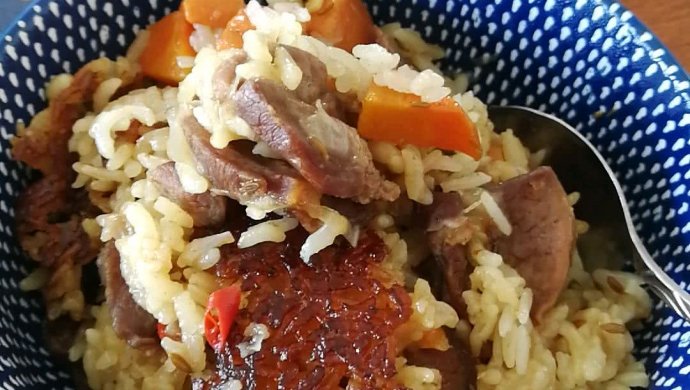 手抓羊肉饭