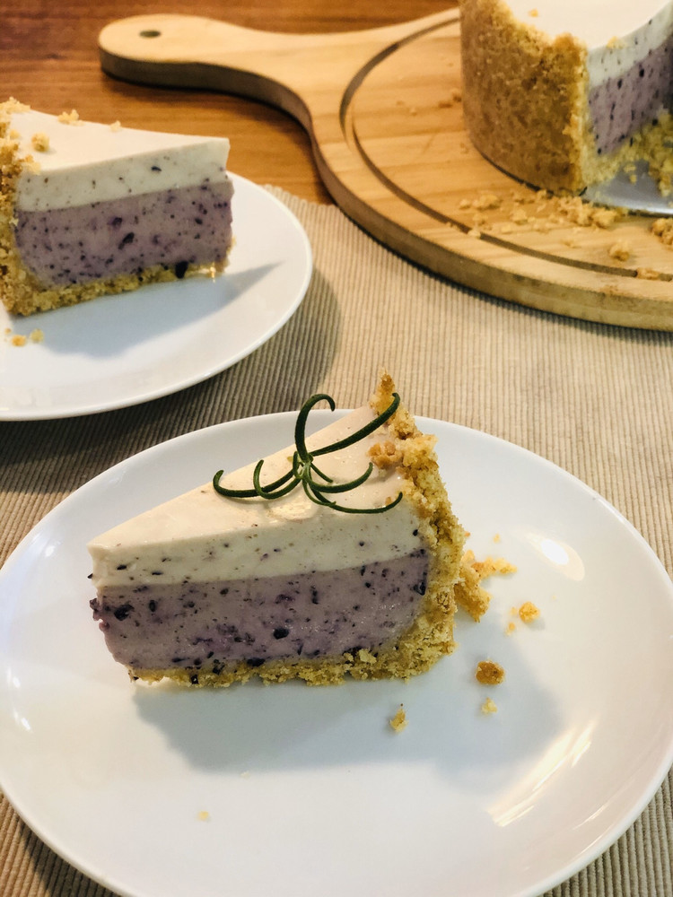 蓝莓慕斯酸奶芝士蛋糕的做法